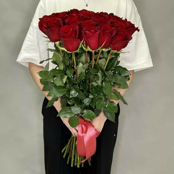 Монобукет из 25 роз Explorer 50 см