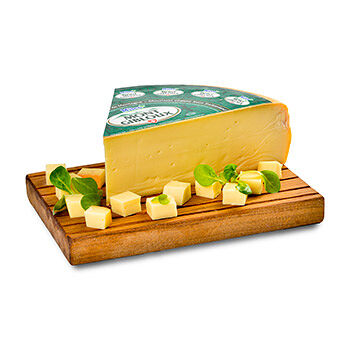 Сыр  полутвердый выдержанный 6 месяцев Milco Швейцария, БЗМЖ