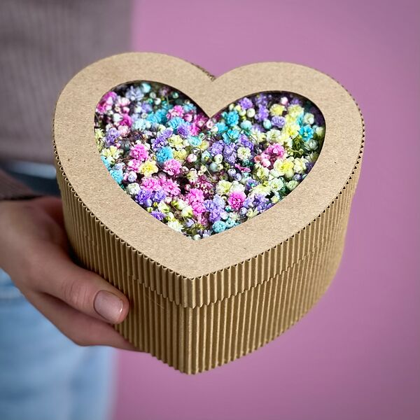 Цветная гипсофила в сердце крафт S