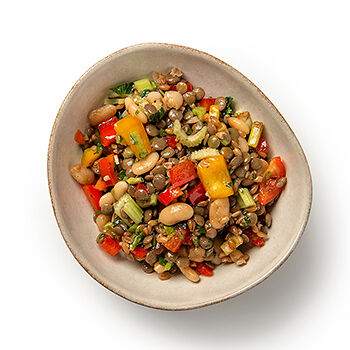 Салат из чечевицы, полбы и белой фасоли