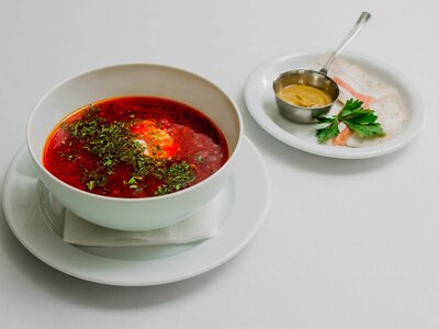 Борщ с говядиной и салом