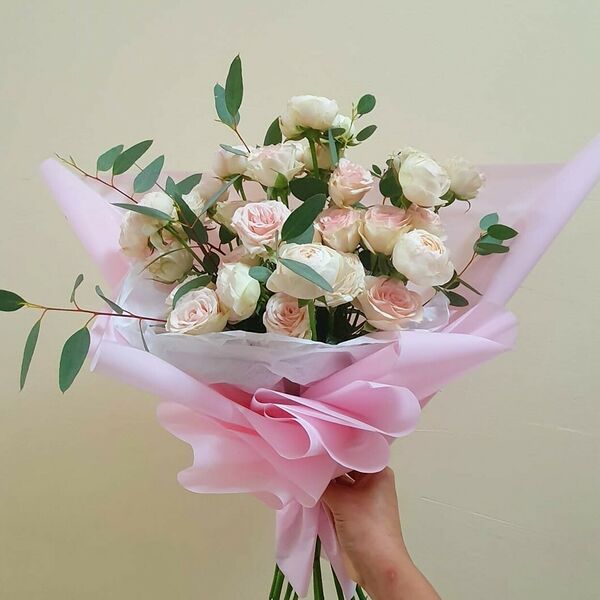 Букет кустовых роз