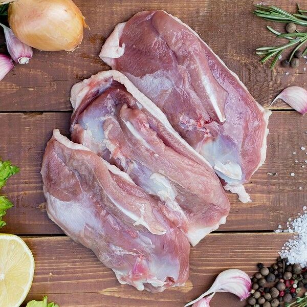 Филе утки на коже