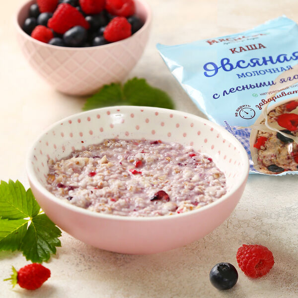 Каша овсяная молочная с лесными ягодами быстрого приготовления МясновЪ Буфет от КуулКлевер