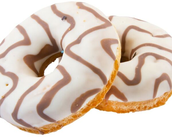 Донат с карамельной начинкой и белой глазурью 62г