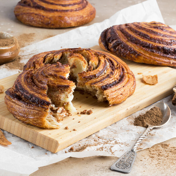 улитка с корицей МясновЪ Пекарня