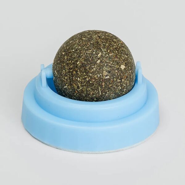 Игрушка для кошек Шарик-лизунец с кошачьей мятой, 3,4х4,7х4,7 см