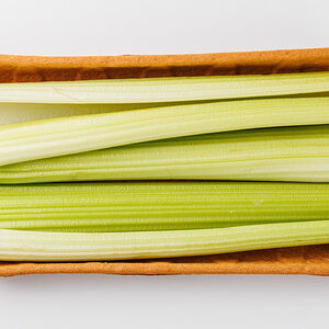 Сельдерей черешковый стебли