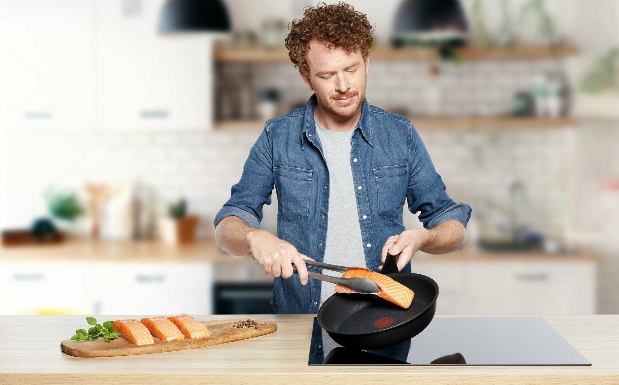 

Сковорода Tefal Easy Plus 04206126, диаметр 26 см, с индикатором температуры, с антипригарным покрытием