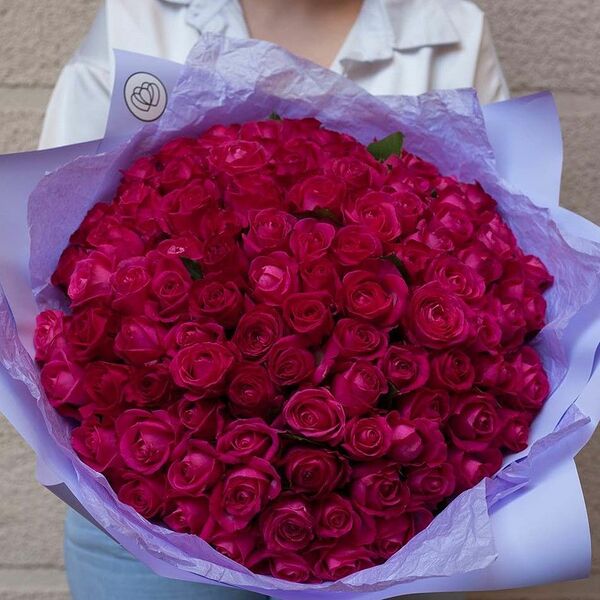 Букет из 101 малиновой розы 40 см (Россия)