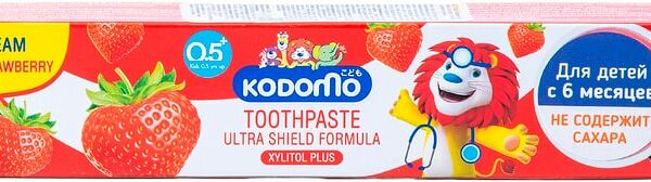 Паста зубная Lion Thailand Kodomo с ароматом клубники для детей с 6 месяцев 40г