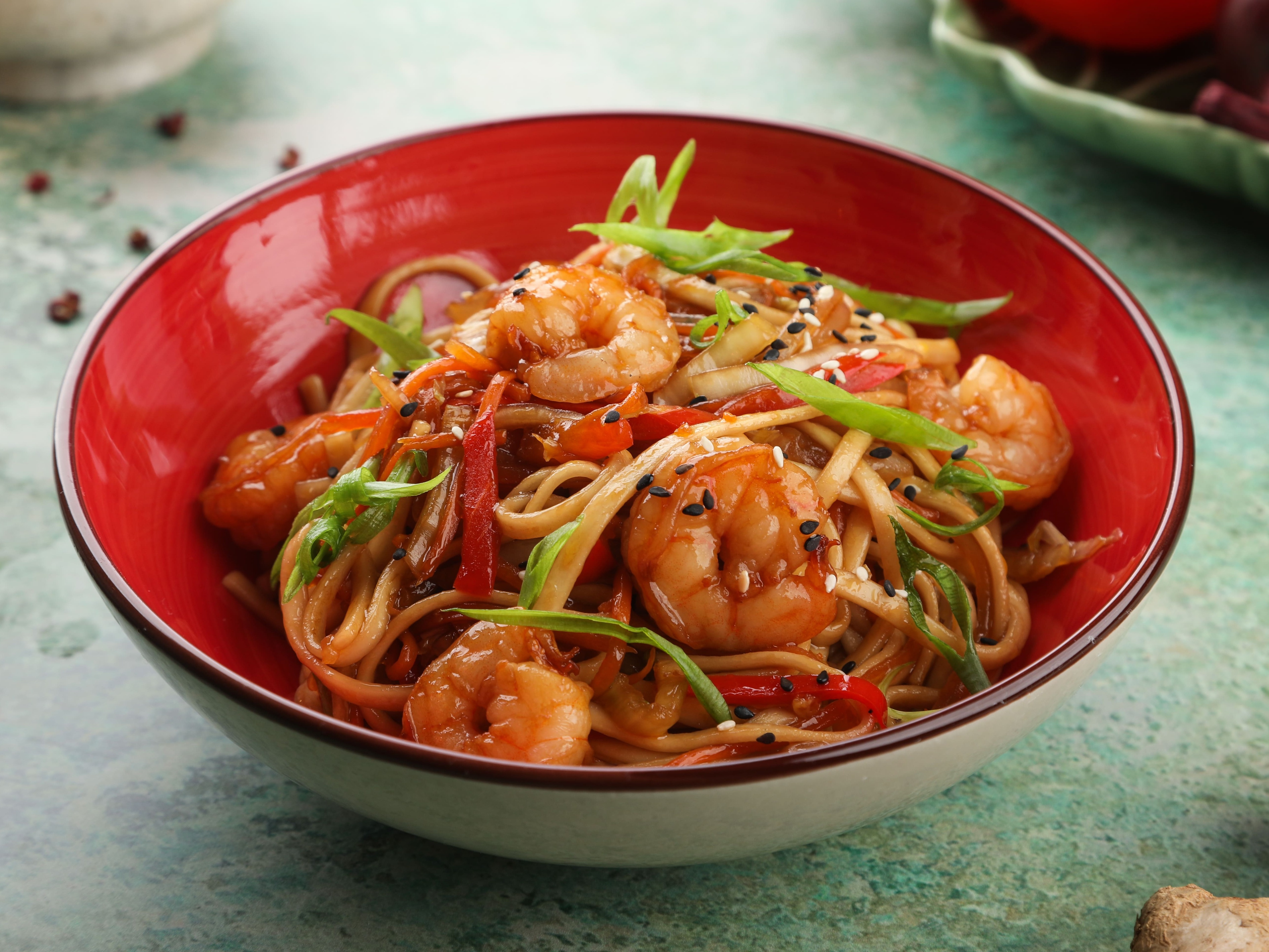 Wok с креветками