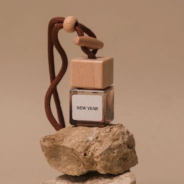 Диффузор ароматический для автомобиля Feeels Новый год 7 мл