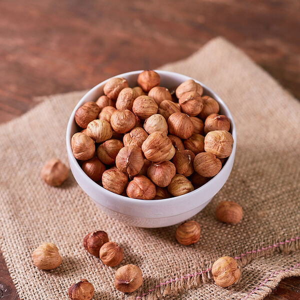 Фундук очищенный сырой