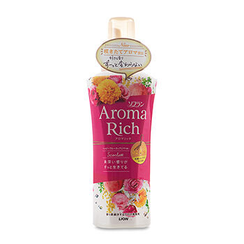 Lion Soflan Aroma Rich Scarlett Кондиционер для белья с натуральными ароматическими маслами 5