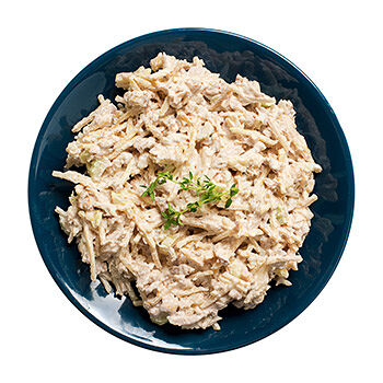 Салат с курицей и сельдереем от бренд-шефа АВ