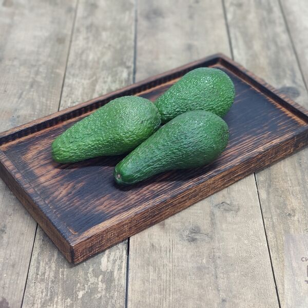 Авокадо зеленое