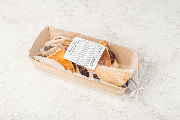 Печенье сдобное Конвертики с вишней