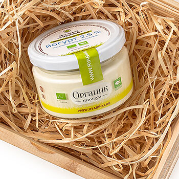 Йогурт 2.5% обогащённый бифидобактериями органический, эко-ферма Рябинки, БЗМЖ