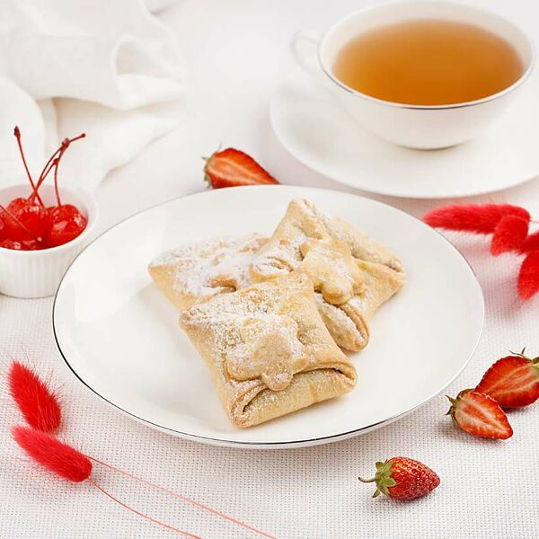 Волшебные кармашки с вишней и клубникой 250 г