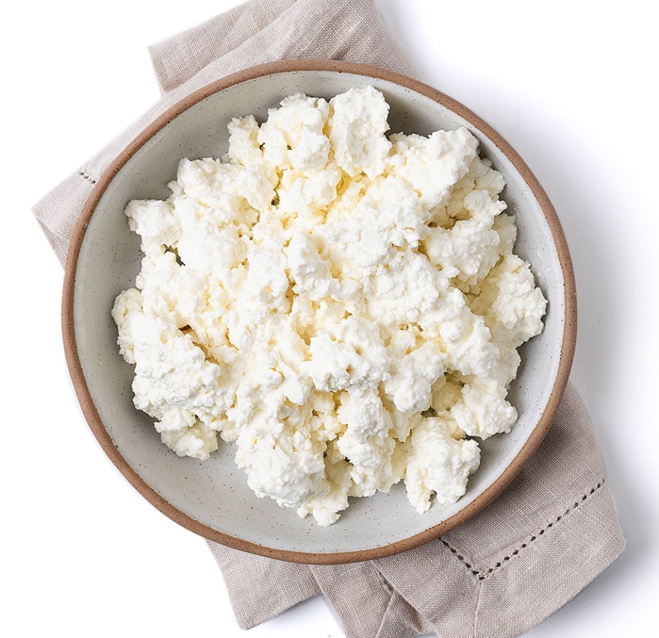 

Творог Наша Ферма 9-12% 250 г