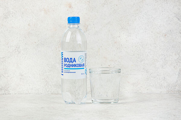 Вода родниковая
