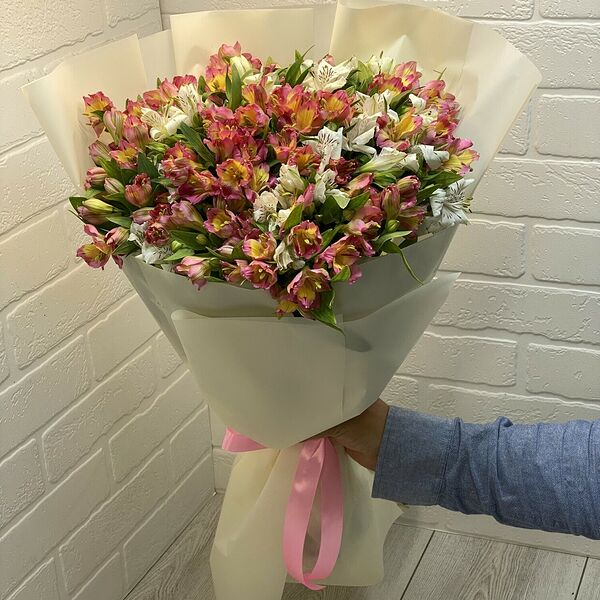 Букет из Альстромерии