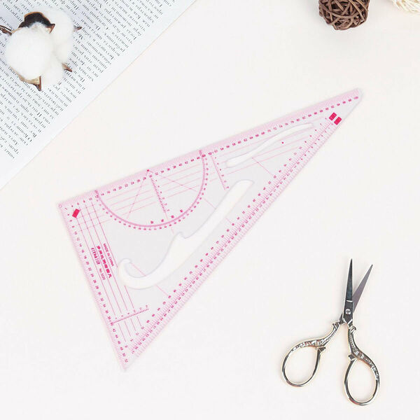 1215386 Лекало портновское метрическое треуг-к 20,5*11 см прозрачный