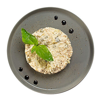 Салат с курицей Столичный от бренд-шефа АВ, Россия