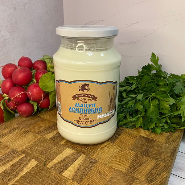 Армянский Мацун 950 гр