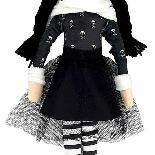 Кукла Аманда в черном, 35 см