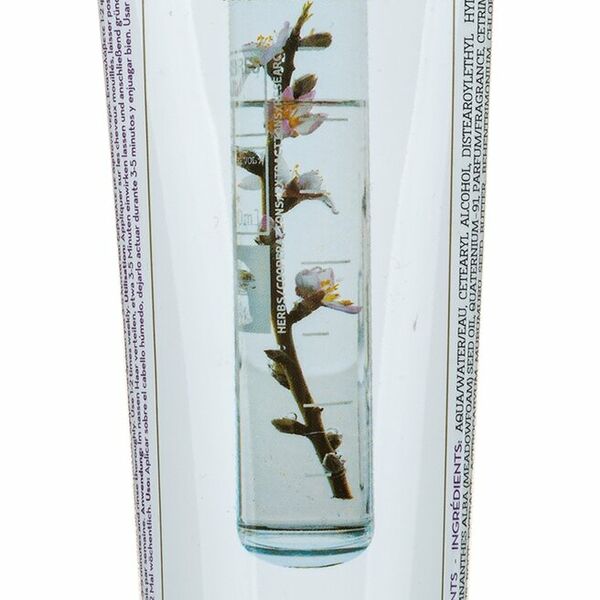 Маска для волос с миндалем и семенами льна KORRES 125 мл