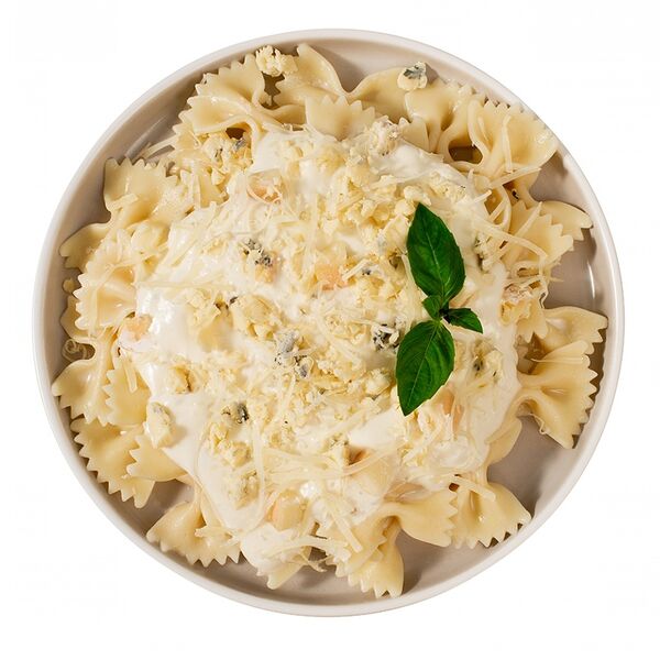 Фарфалле с соусом четыре сыра Уже готово