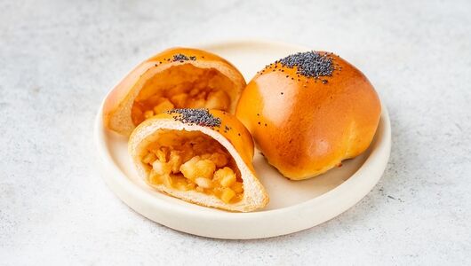 Пирожок с яблочной начинкой, кафе рег