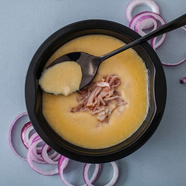 Картофельный крем-суп с беконом