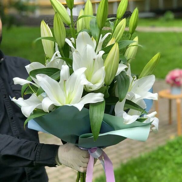 Букет из Лилии