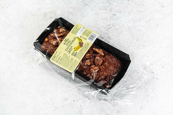 Банановый кекс с орехом