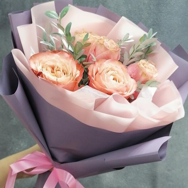 Пионовидные розы