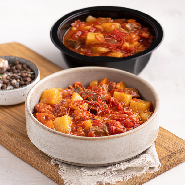 Суп-гуляш с томлёной говядиной МясновЪ Шеф-повар