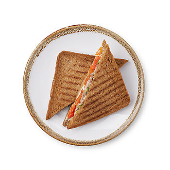 Клаб-сэндвич с ростбифом и запечённым перцем, «Уже готово», 210 г, Россия