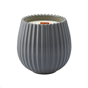 Свеча ароматическая Tkano Sandalwood Bergamot& Citrus из коллекции Edge