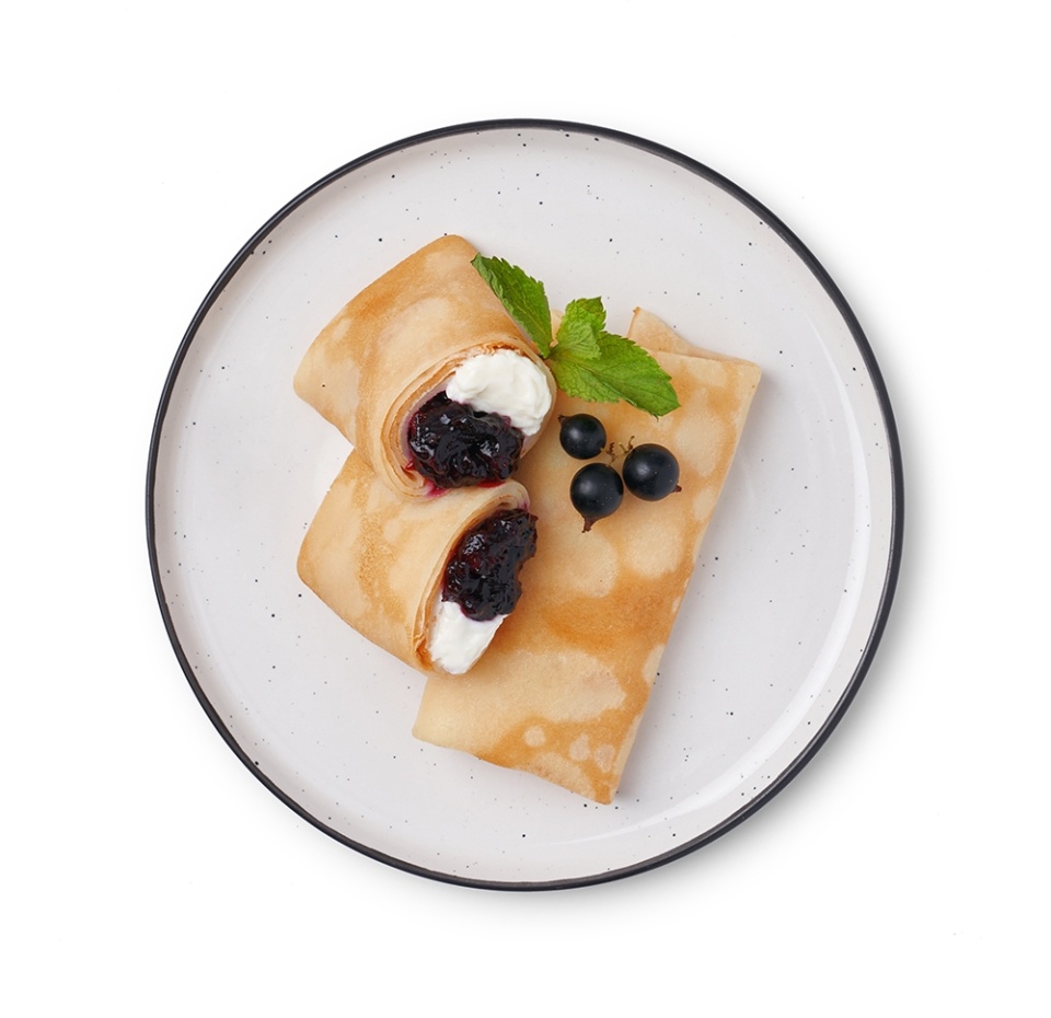 

Блинчики с черной смородиной и творожным кремом «Уже Готово» 190г