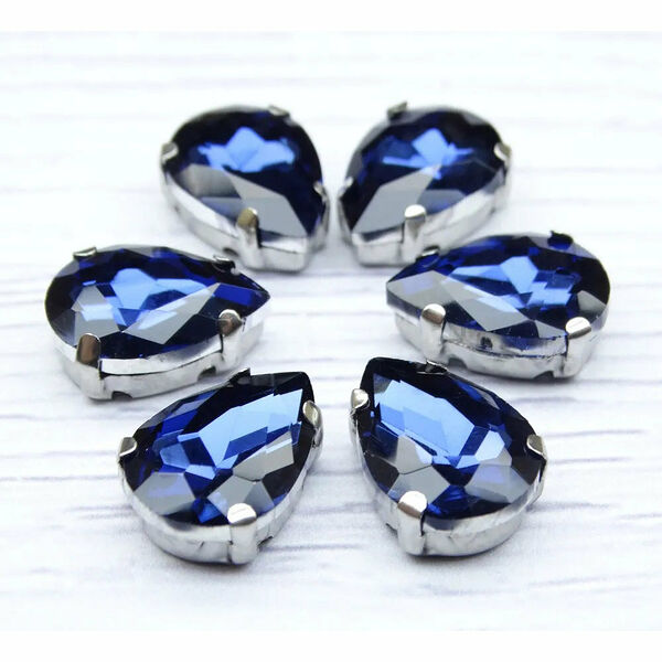 АЦ028НН1014 Хрустальные стразы в цапах формы 'капля', полуночный синий 10х14мм 5шт