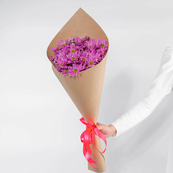 5 розовых хризантем