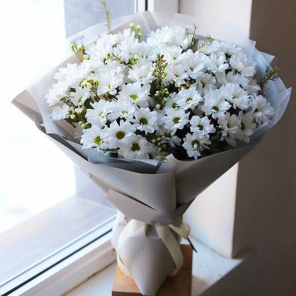 Букет из хризантем ромашек