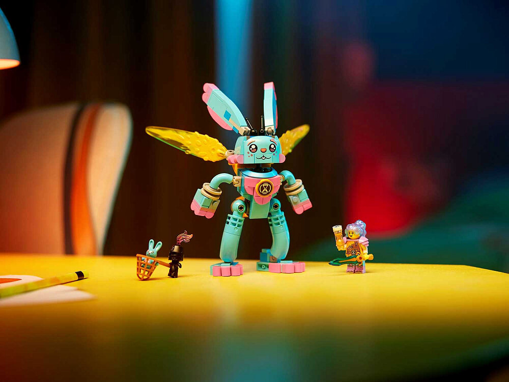 

Конструктор LEGO DREAMZzz 71453 Конструктор Иззи и кролик Банчу