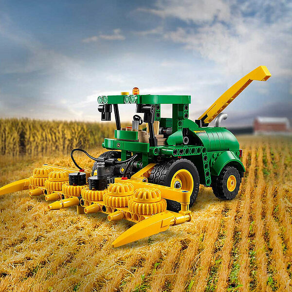 Конструктор LEGO Technic 42168 Конструктор Комбайн John Deere 9700