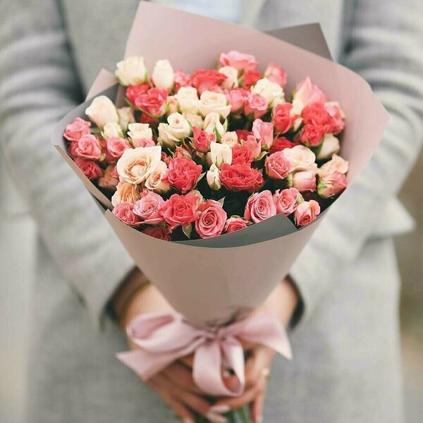 Букет из 11 кустовых роз