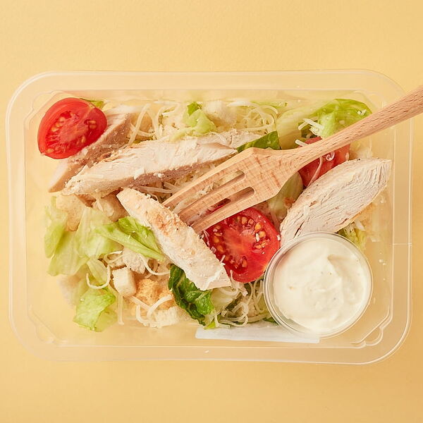 Салат цезарь с курицей