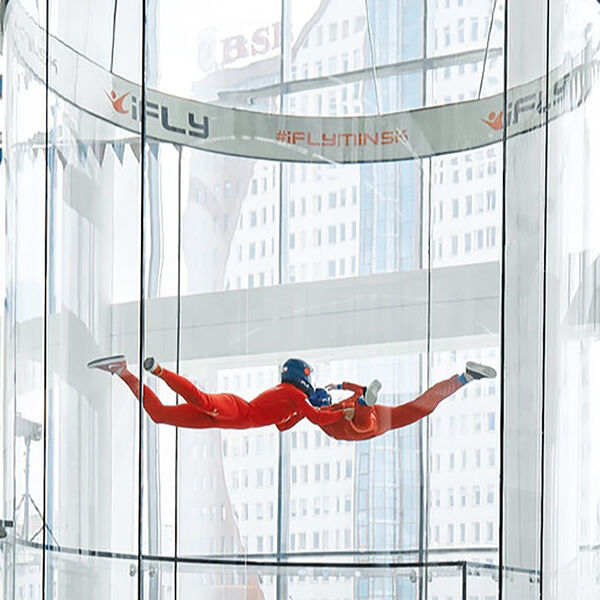 Полёт в аэротрубе